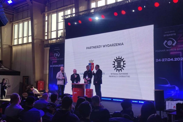 Wyjazd studentów i pracowników na Targi Motor Show do Poznania