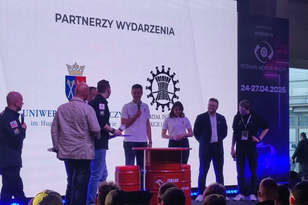 Wyjazd studentów i pracowników na Targi Motor Show do Poznania