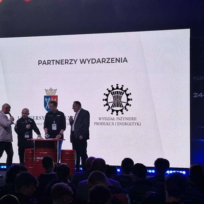 Wyjazd studentów i pracowników na Targi Motor Show do Poznania