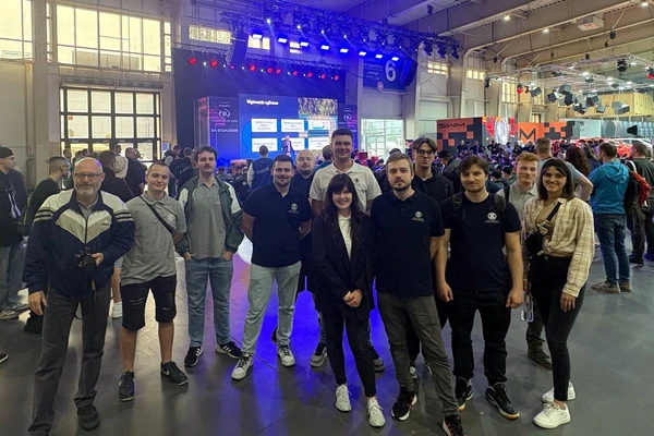 Wyjazd studentów i pracowników na Targi Motor Show do Poznania