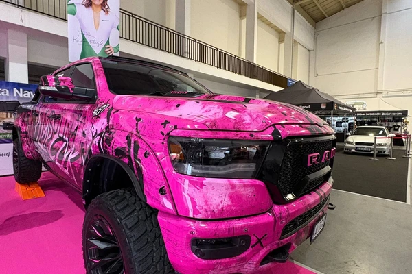 Wyjazd studentów i pracowników na Targi Motor Show do Poznania
